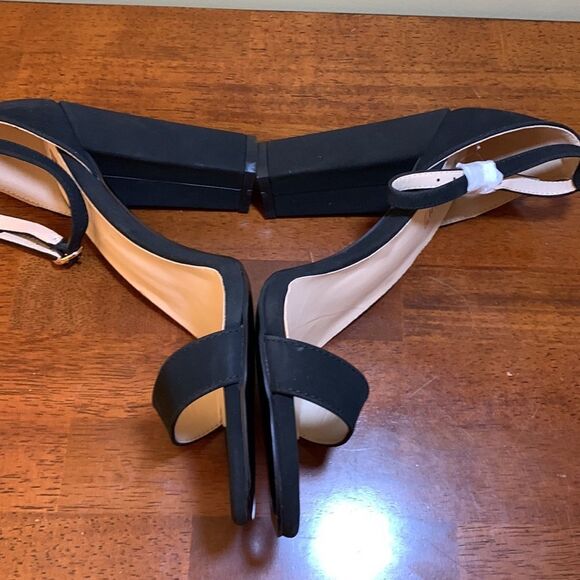 DIDIFU block heels Size 8.5 NWT - Picture 2 of 9